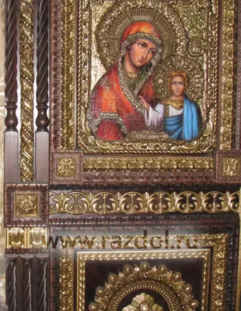 Образ Казанской Божией Матери (в иконостасе)
